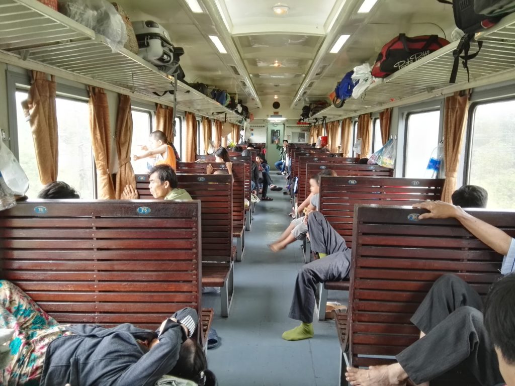 Vietnam viaggio sul treno delle meraviglie