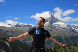 Cervelli in fuga: Emanuele si è trasferito a lavorare a Ginevra per una migliore "qualità della vita"