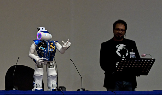 Marcello Pecchioli robot Bluestorm